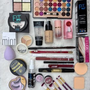 new student makeup combo